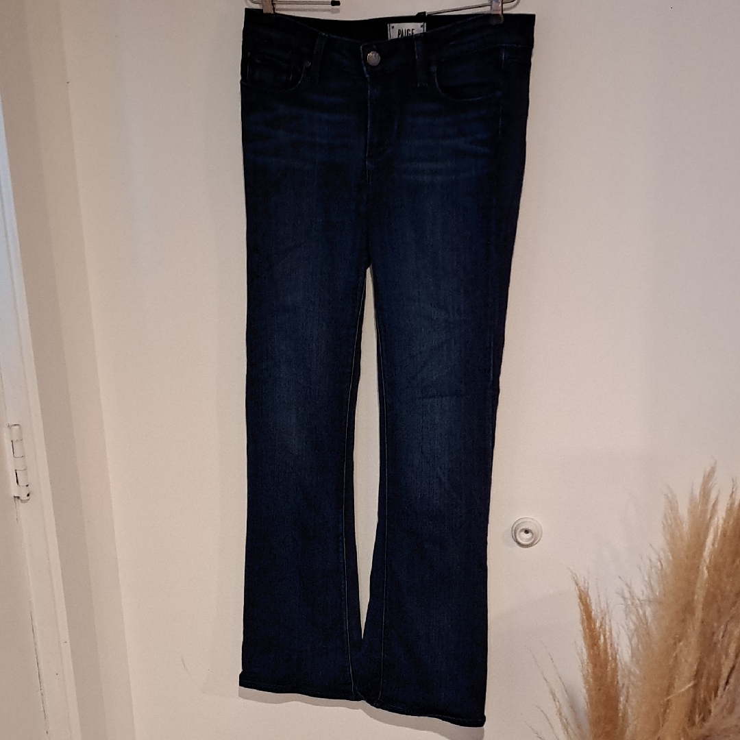 Paige Dark Indigo Straight Leg Jeans Size 28 B102